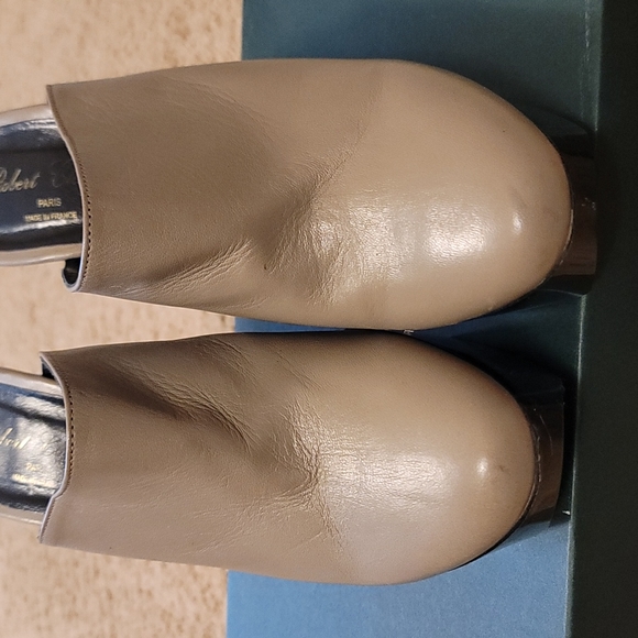 Great condition Robert Clergerie slides - Picture 5 of 17